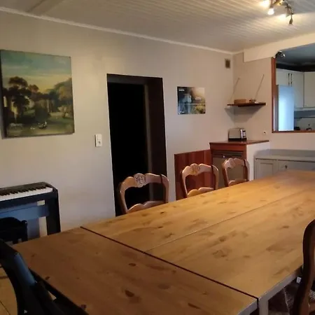 別荘 Maison Familiale Pour 10 Personnes Au Centre A St Georges D'oleron サン・ジョルジュ・ドレロン