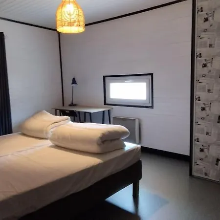 Maison Familiale Pour 10 Personnes Au Centre A St Georges D'oleron *