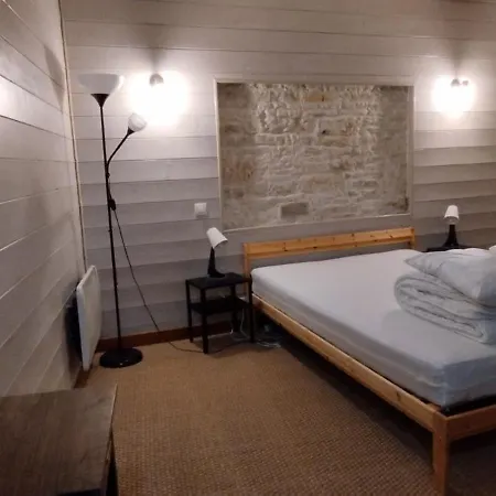 Maison Familiale Pour 10 Personnes Au Centre A St Georges D'oleron サン・ジョルジュ・ドレロン